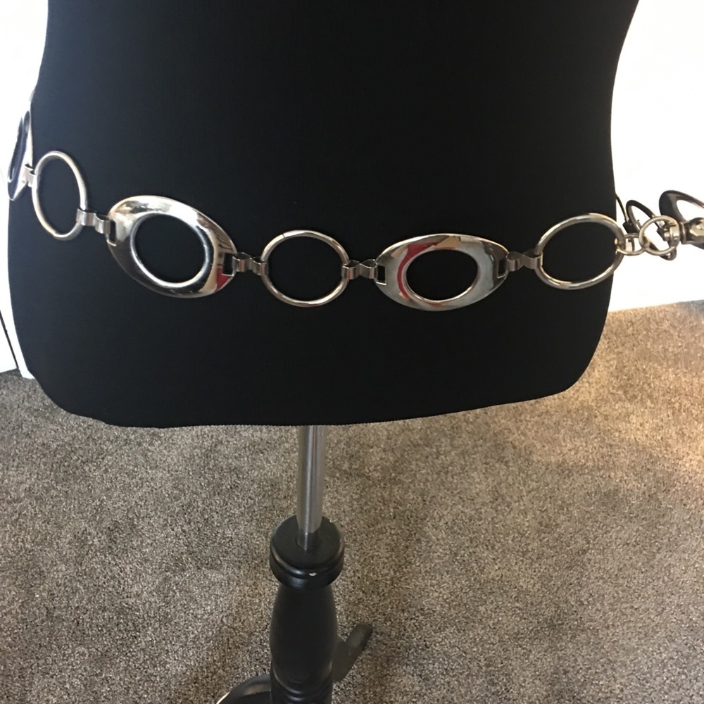 Nine West chain belt